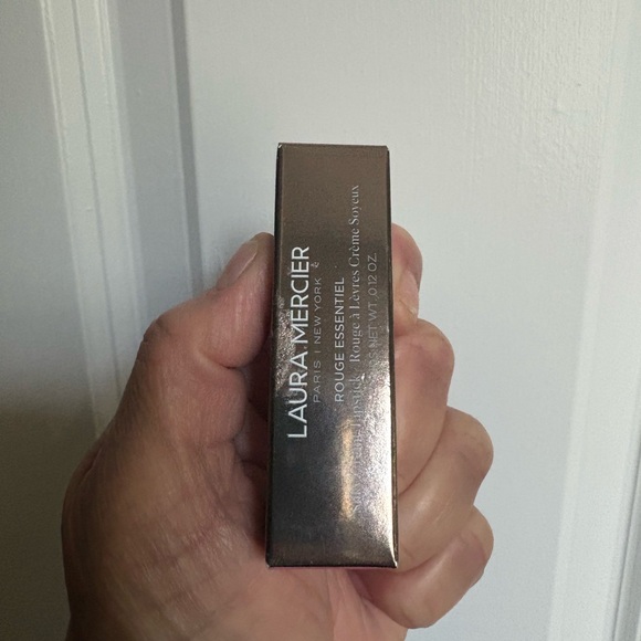 Laura Mercier Rouge Essentiel Lipstick 💄 
À LA ROSE 150 Brand New Never Used. - Picture 1 of 16